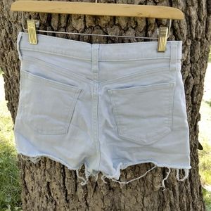 💲CLEARANCE💲GAP Shorts in size 27